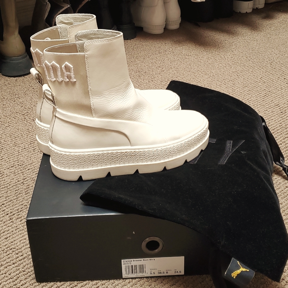 Puma Fenty Chelsea Sneaker Boots, size 8